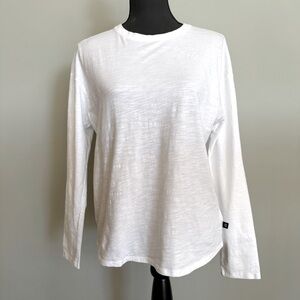 Gap White Drop Shoulder Crew Neck Tee Shirt With Back Seam